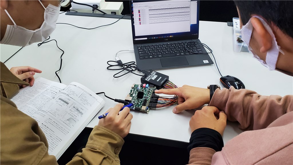 コース紹介｜大阪公立大学工業高等専門学校 知能情報コース